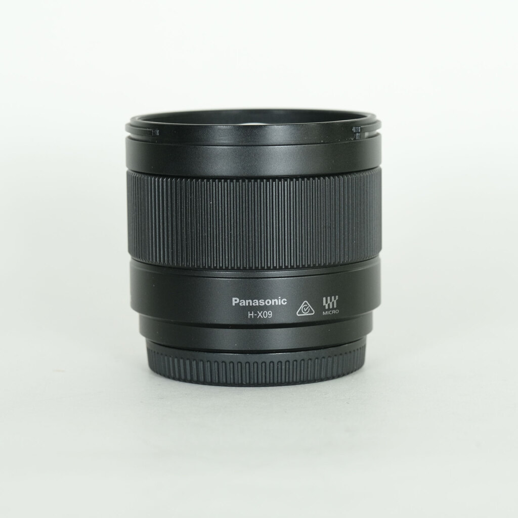 Panasonic LEICA DG SUMMILUX 9mm / F1.7 ASPH.