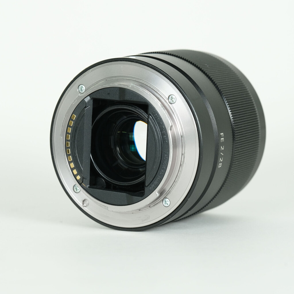 SONY FE 28mm F2 SEL28F20の出品 | ONE SCENE（ワンシーン）
