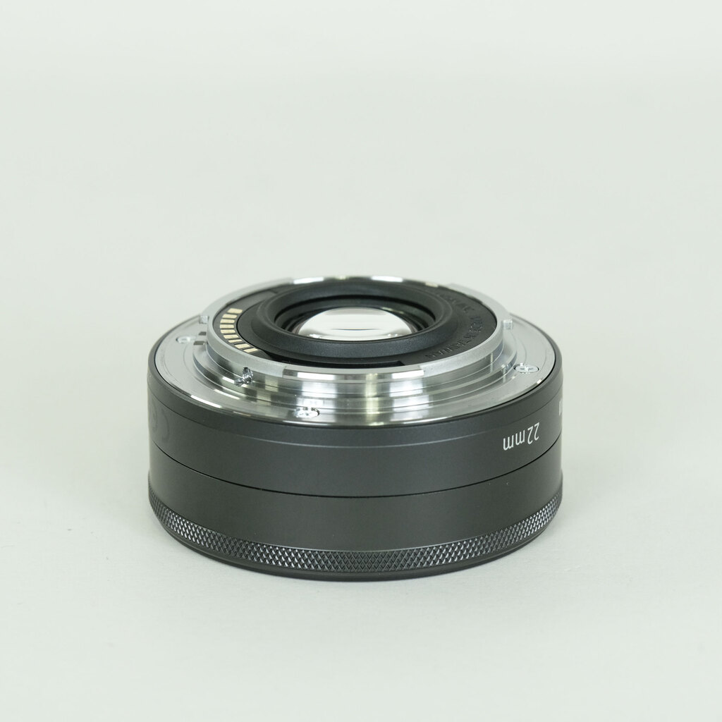 Canon EF-M22mm F2 STM