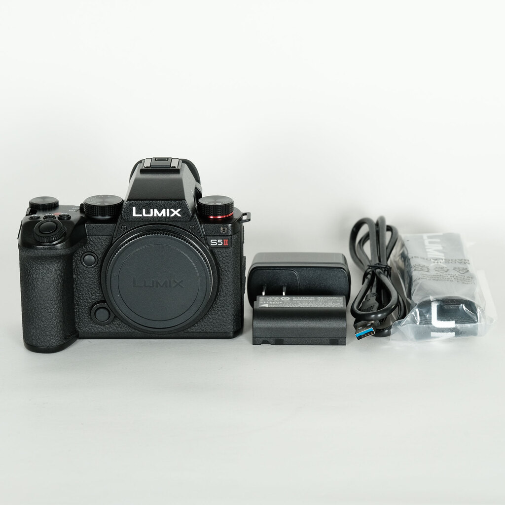 Panasonic LUMIX S5II DC-S5M2