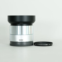SIGMA A 19mm F2.8 DN (ソニーE用)　シルバー