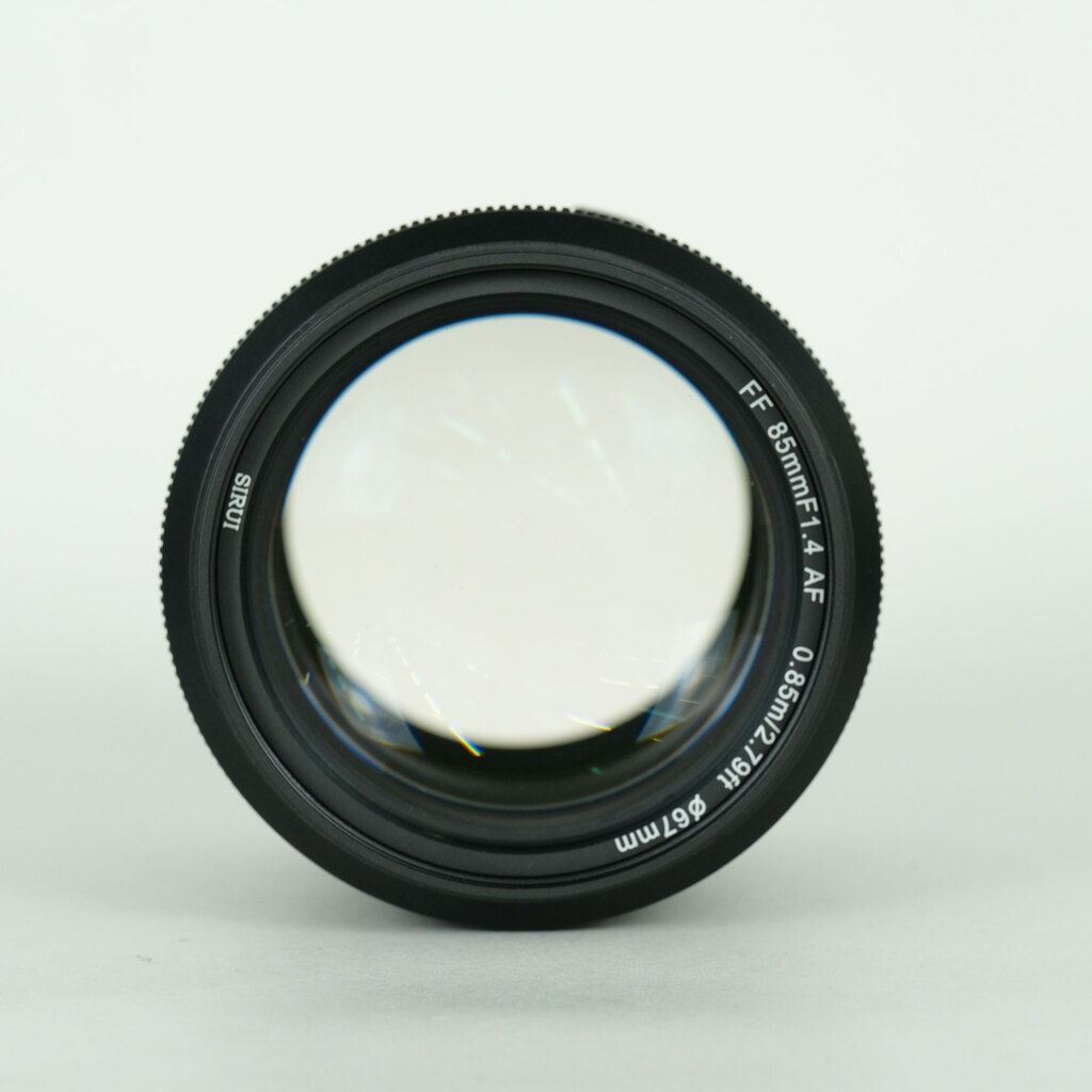SIRUI AURORA 85mm F1.4 [ソニーE用]の出品 | ONE SCENE（ワンシーン）