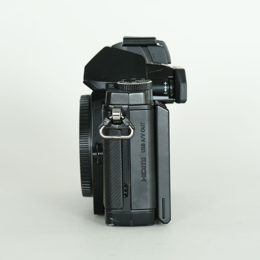 OLYMPUS OM-D E-M5 ボディ ブラック