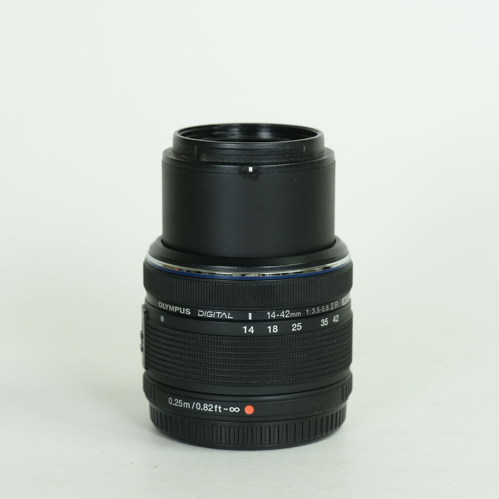 OLYMPUS M.ZUIKO DIGITAL 14-42mm F3.5-5.6IIR ブラック