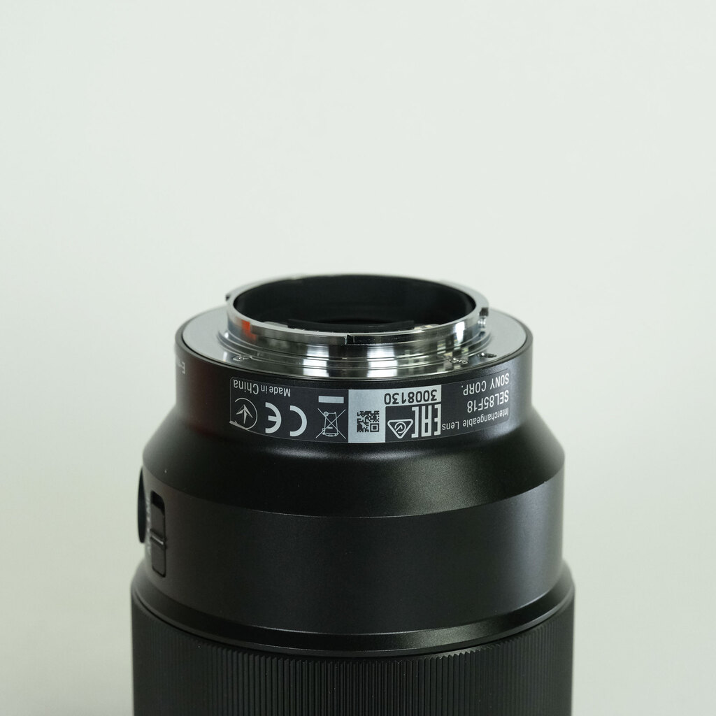 SONY FE 85mm F1.8 SEL85F18 SONY FE 85mm F1.8 SEL85F18