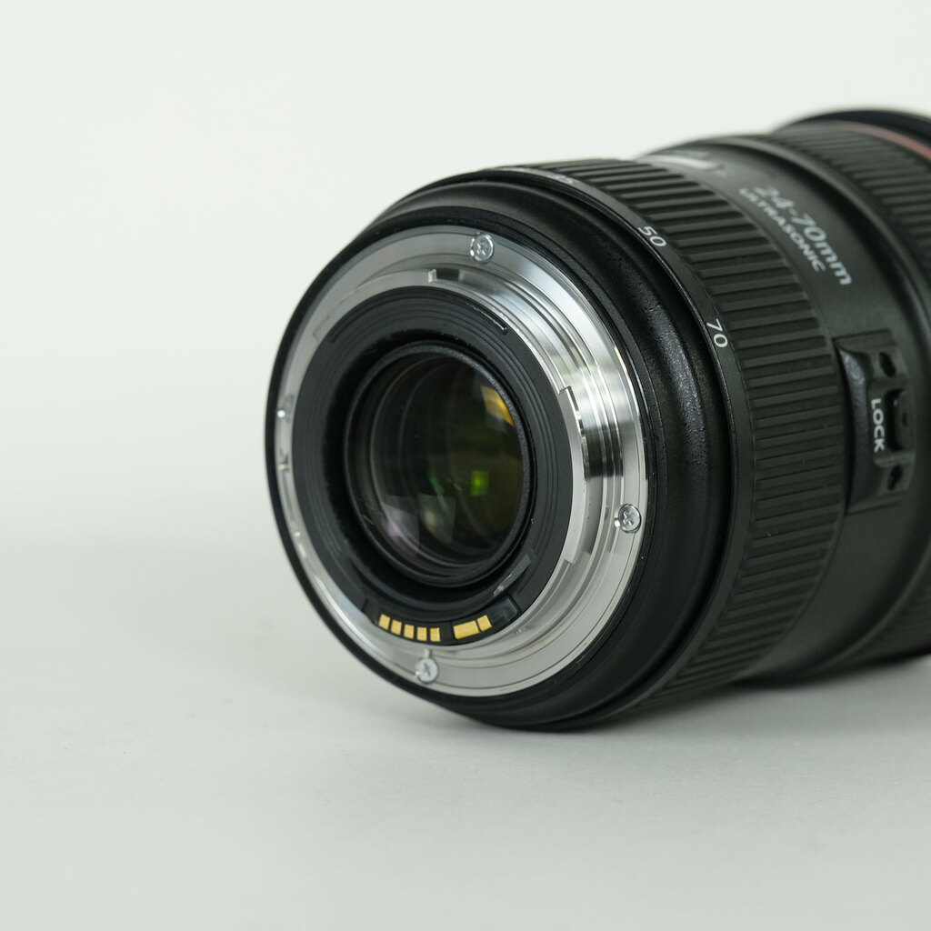Canon EF24-70mm F2.8L II USMの出品 | ONE SCENE（ワンシーン）