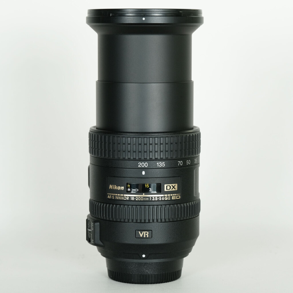 Nikon AF-S DX NIKKOR 18-200mm F3.5-5.6G ED VR II
