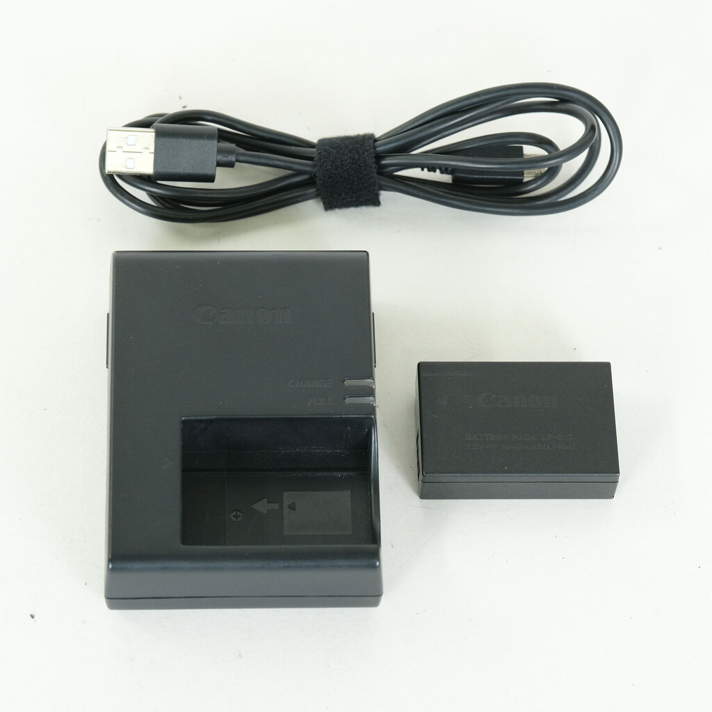 Canon EOS M5 Canon EOS M5