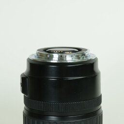 Canon EF28-135mm F3.5-5.6 IS USM