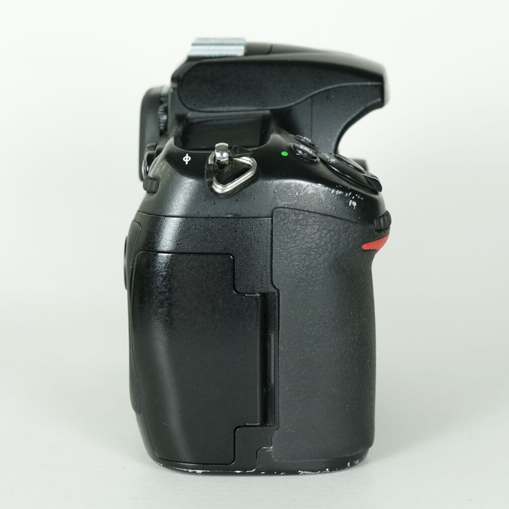 Nikon D300 ボディ