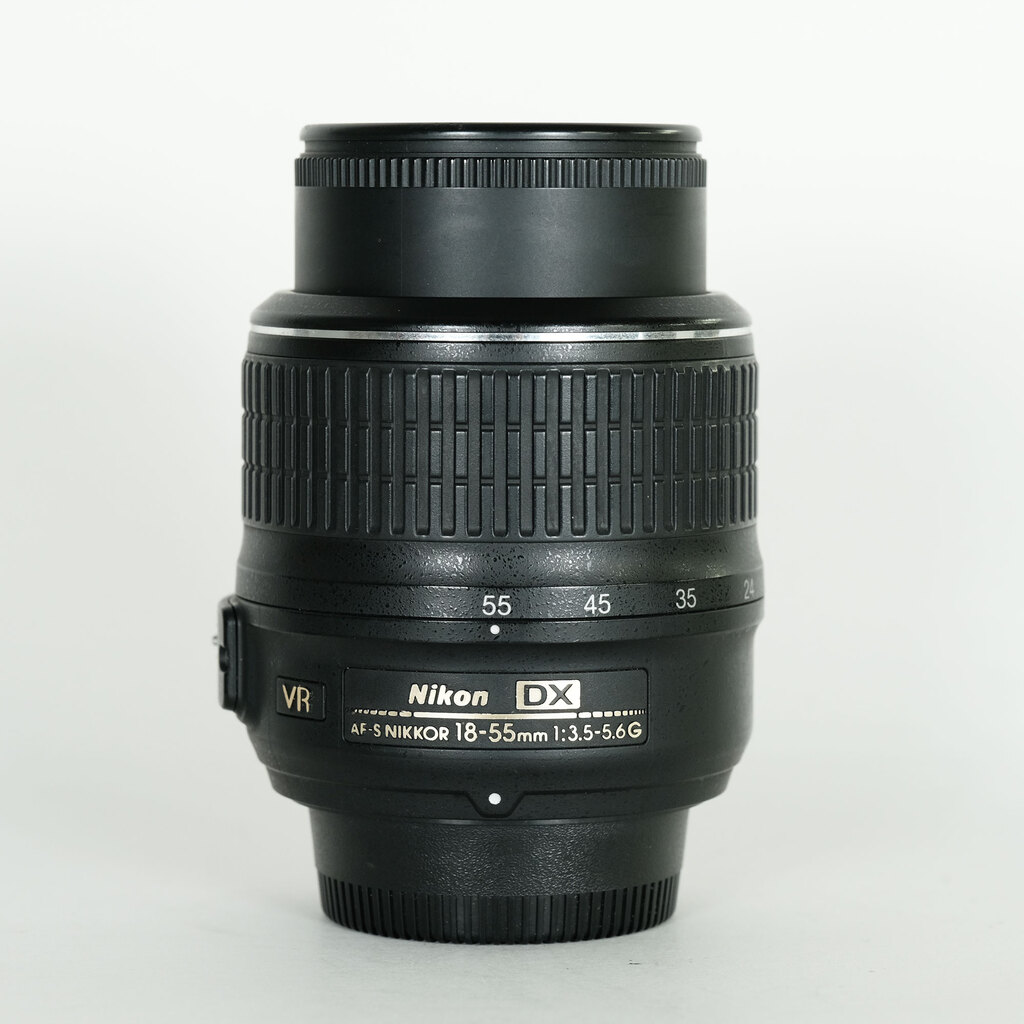 Nikon AF-S DX NIKKOR 18-55mm F3.5-5.6 G VR