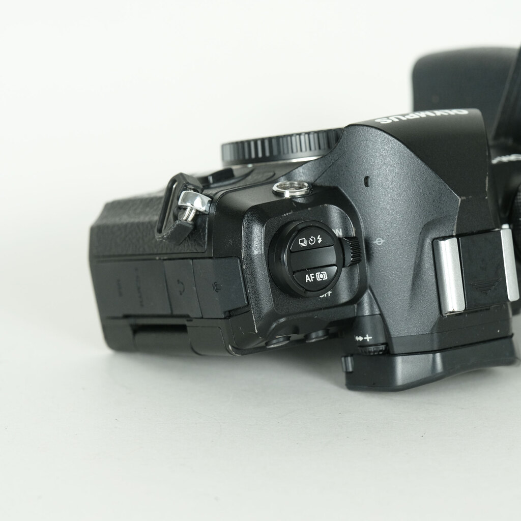 OM SYSTEM OM-1 OM SYSTEM OM-1