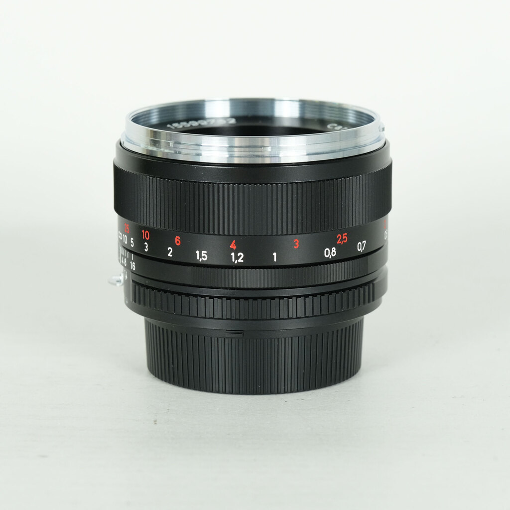 Carl Zeiss Planar T* 50mm F1.4 ZF [�j�R��F�p]