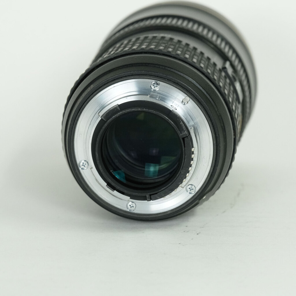 Nikon AF-S NIKKOR 24-70mm f/2.8G ED Nikon AF-S NIKKOR 24-70mm f/2.8G ED