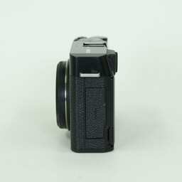 FUJIFILM X-E4