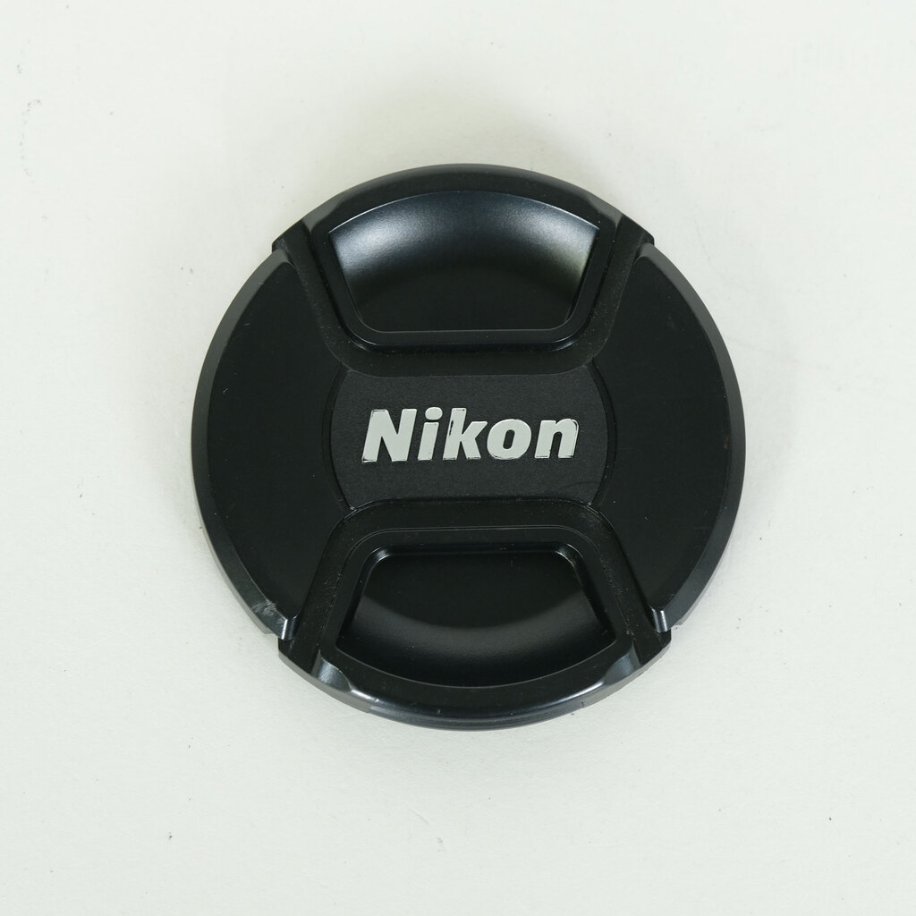 Nikon AF-S DX NIKKOR 18-200mm F3.5-5.6G ED VR II