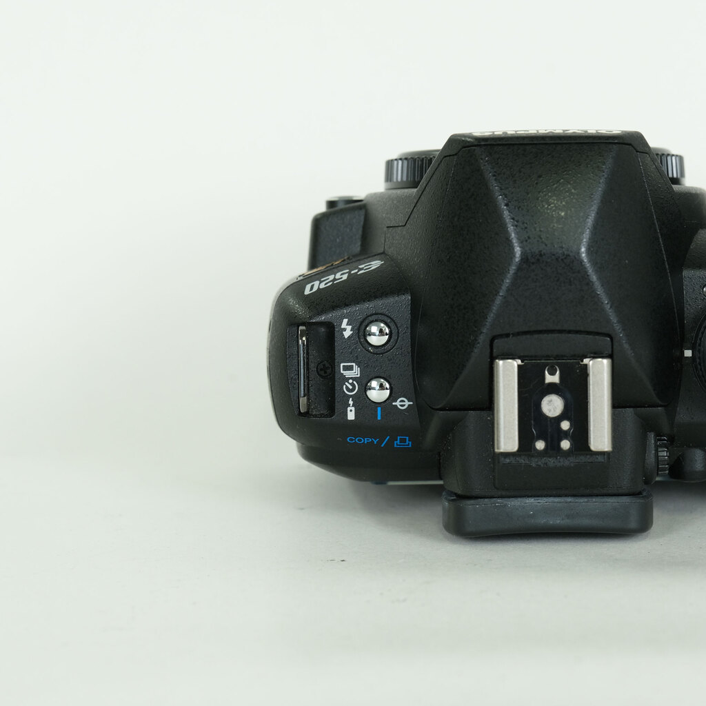OLYMPUS E-520 ボディ