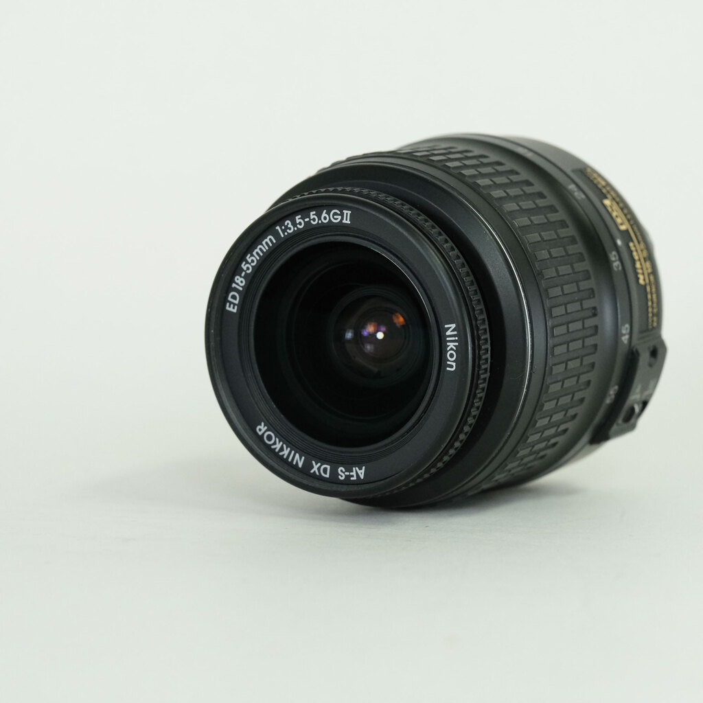 Nikon AF-S DX ED 18-55mm F3.5-5.6 GII ブラック Nikon AF-S DX ED 18-55mm F3.5-5.6 GII ブラック
