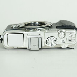 OLYMPUS PEN E-P5 ボディ シルバー