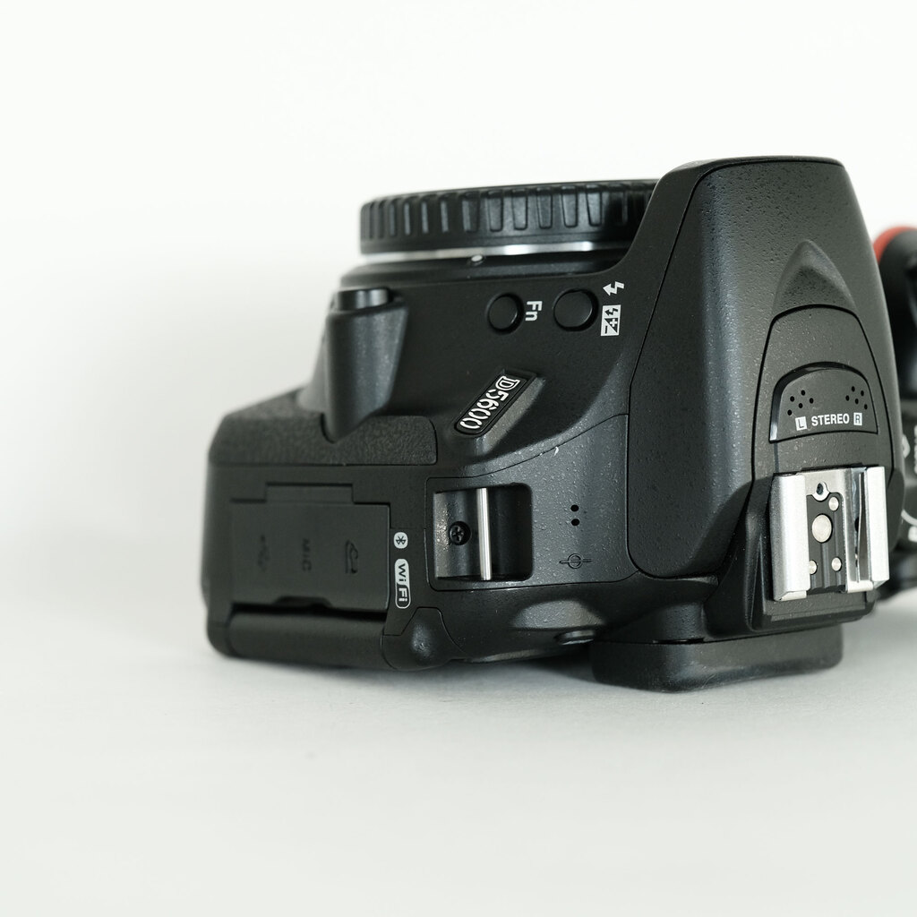 Nikon D5600 Nikon D5600