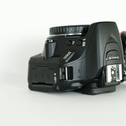 Nikon D5600 Nikon D5600