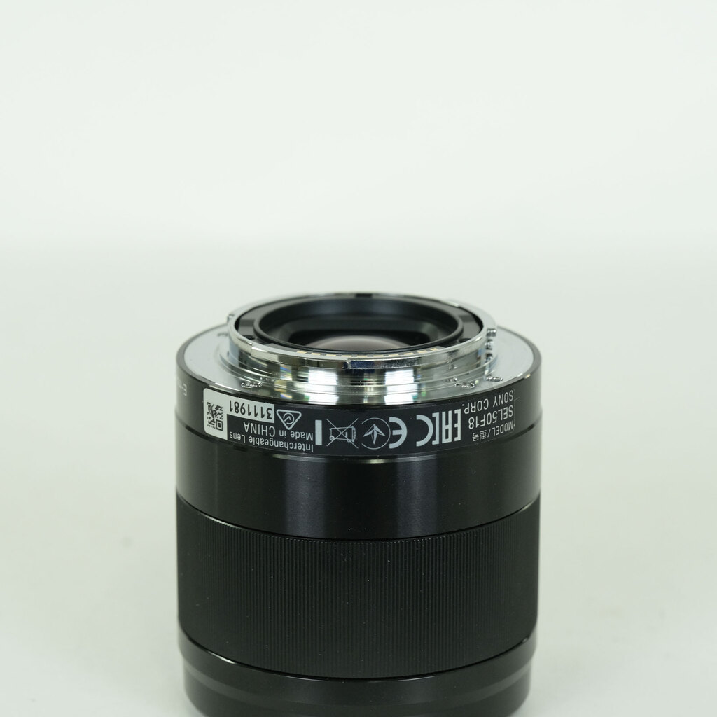 SONY E 50mm F1.8 OSS SEL50F18