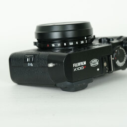FUJIFILM X100F ブラック FUJIFILM X100F ブラック