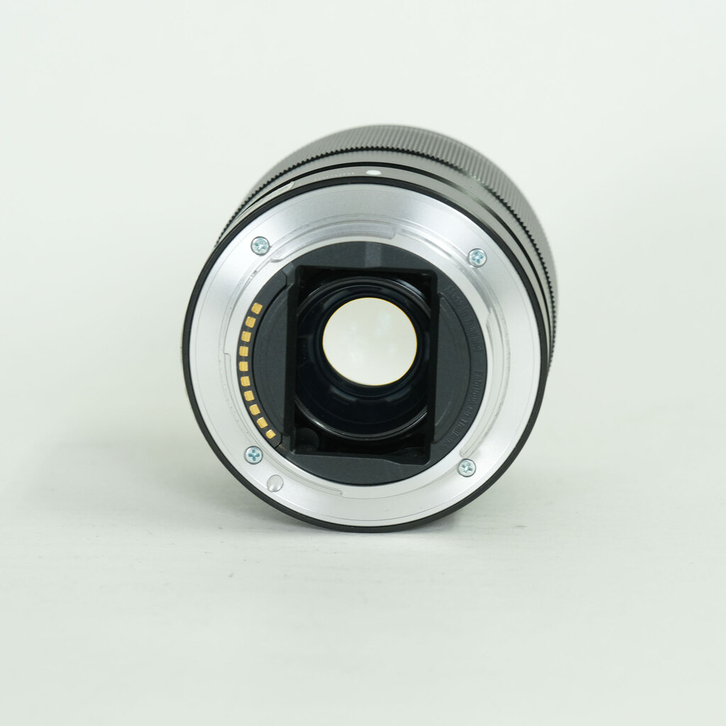 SONY FE 28mm F2 SEL28F20
