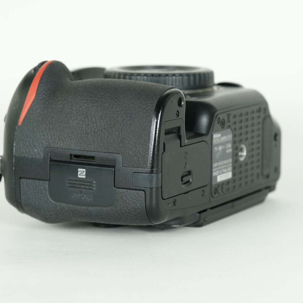 Nikon D500
