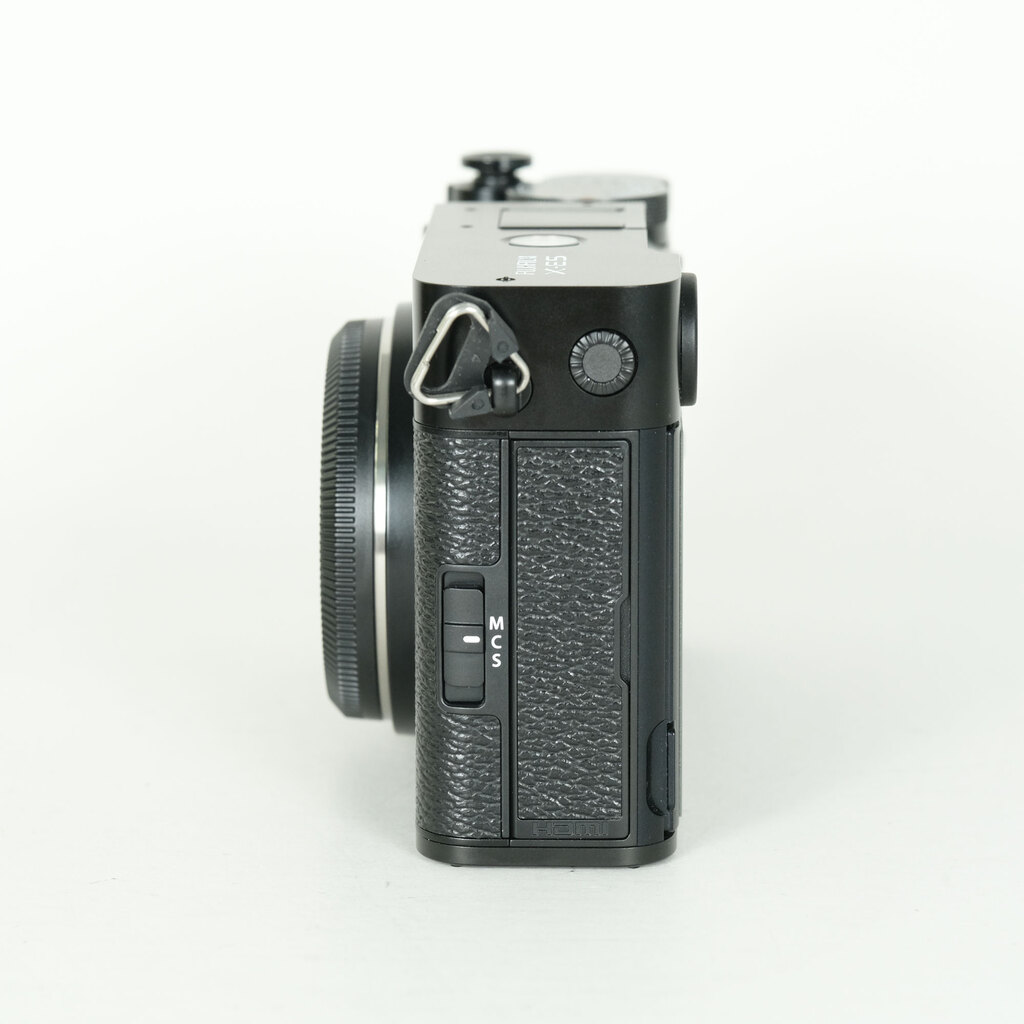 FUJIFILM X-E5 [�{�f�B �u���b�N]