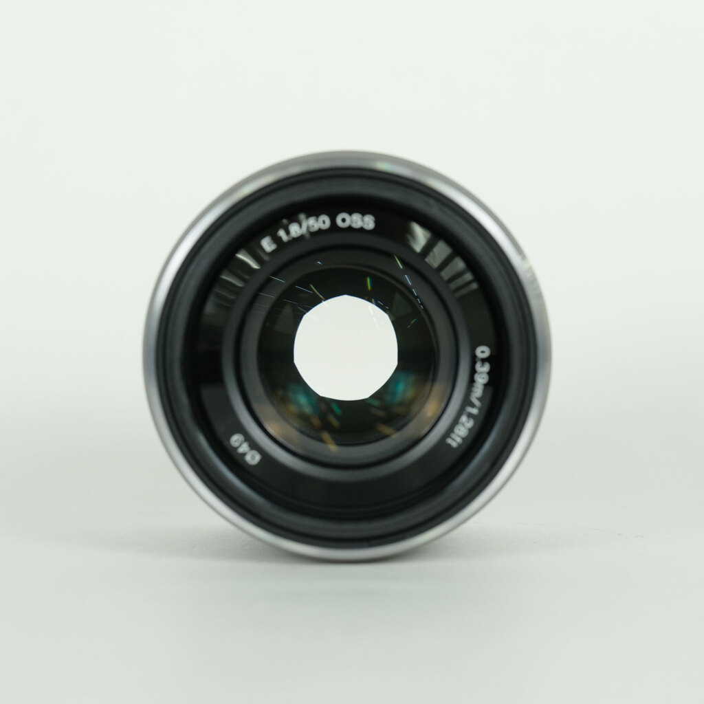 SONY E 50mm F1.8 OSS SEL50F18 SONY E 50mm F1.8 OSS SEL50F18