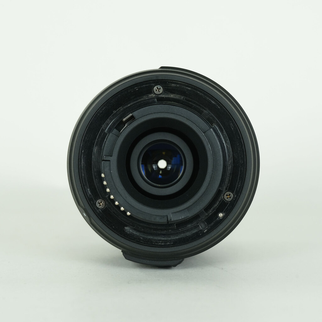 Nikon AF-S DX Zoom-Nikkor 18-55mm F3.5-5.6G ED II ブラック Nikon AF-S DX Zoom-Nikkor 18-55mm F3.5-5.6G ED II ブラック