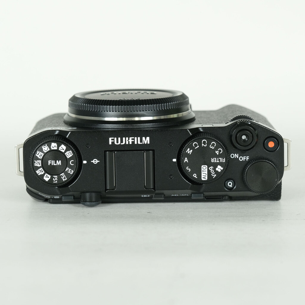 FUJIFILM X-M5