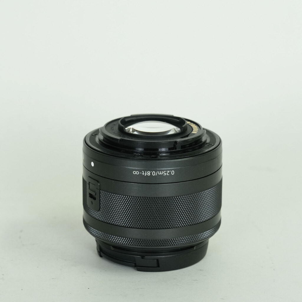 Canon EF-M15-45mm F3.5-6.3 IS STM