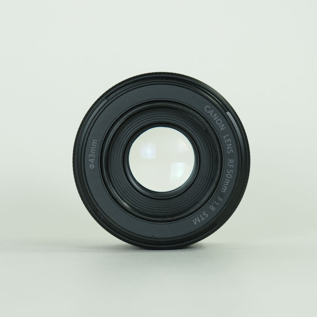 Canon RF50mm F1.8 STM Canon RF50mm F1.8 STM