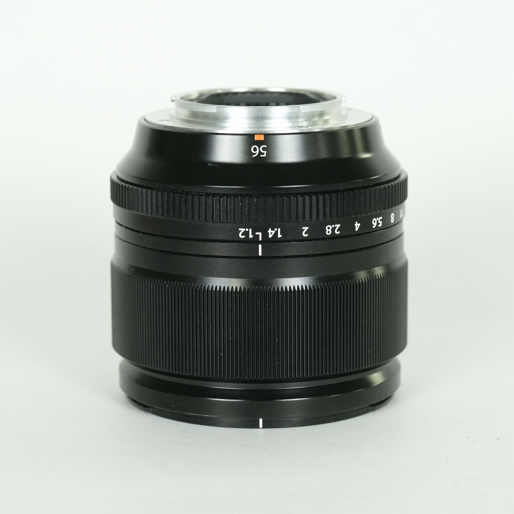 FUJIFILM XF56mmF1.2 R