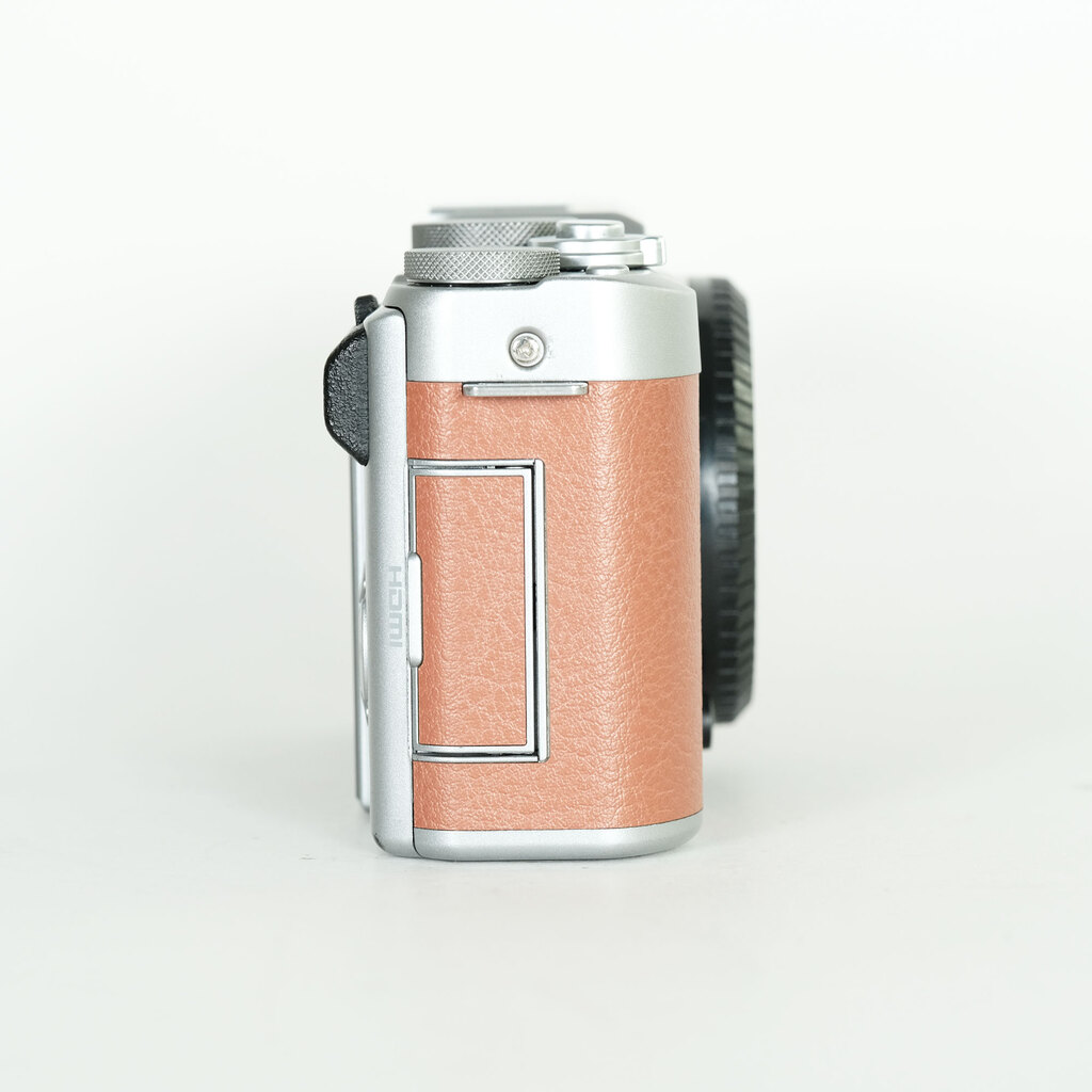 FUJIFILM X-A5 ボディ ブラウン