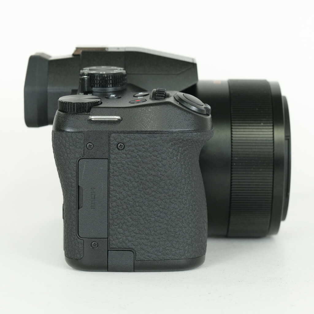 Panasonic LUMIX DC-FZ1000M2