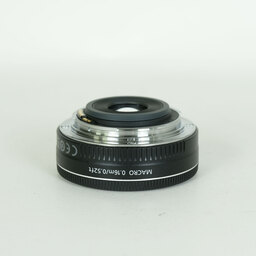 Canon EF-S24mm F2.8 STM Canon EF-S24mm F2.8 STM