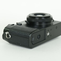 FUJIFILM X100V ブラック