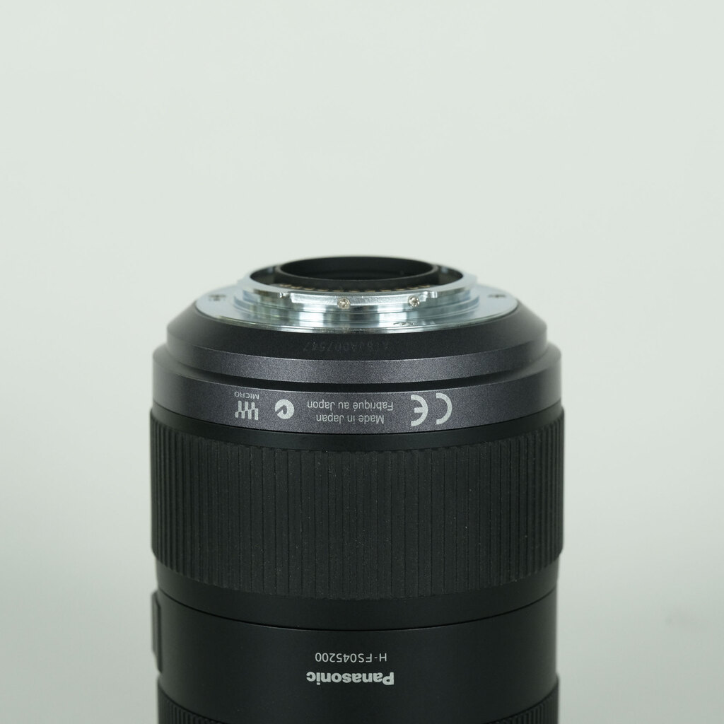 Panasonic LUMIX G VARIO 45-200mm F4.0-F5.6 MEGA O.I.S. H-FS045200 Panasonic LUMIX G VARIO 45-200mm F4.0-F5.6 MEGA O.I.S. H-FS045200