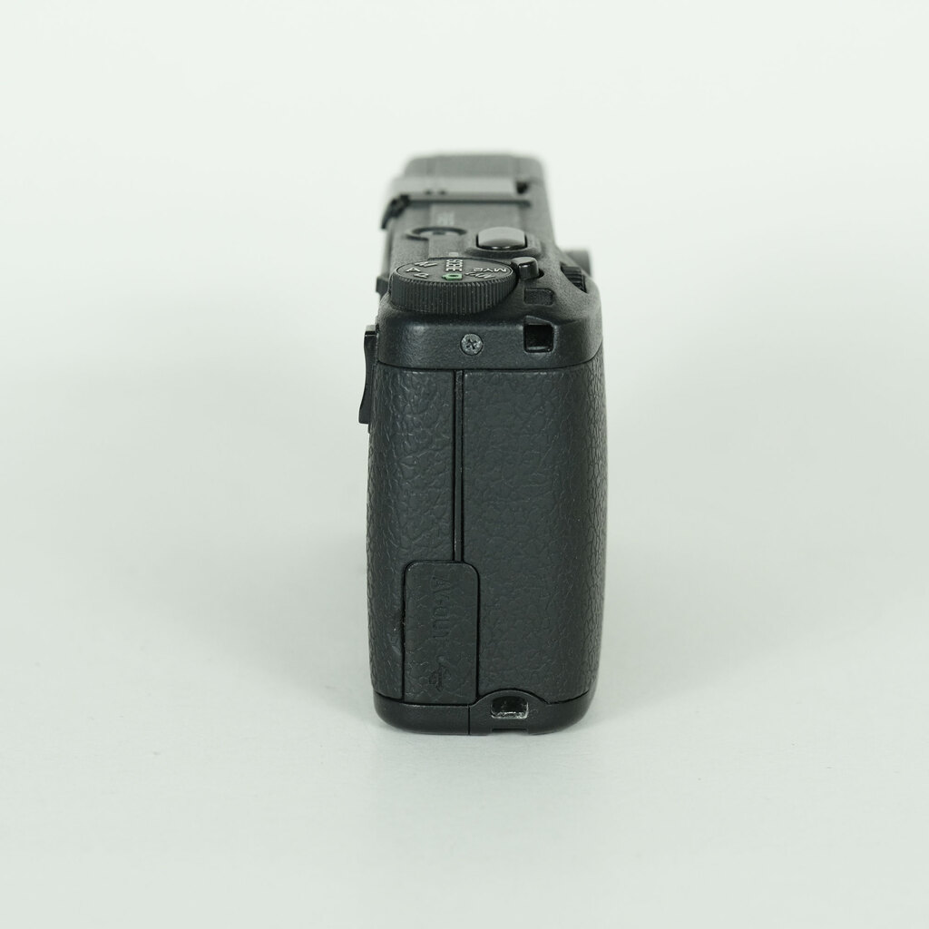RICOH GR DIGITAL II