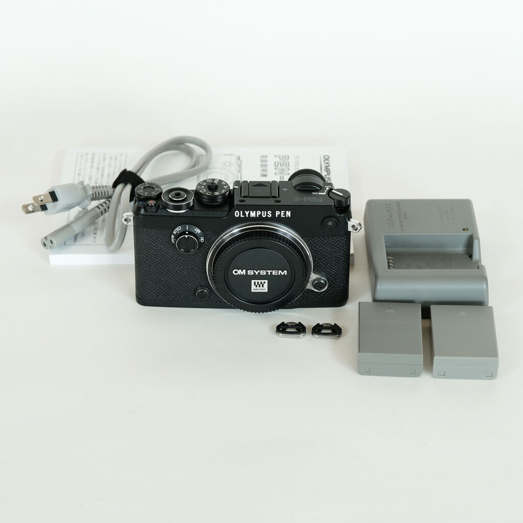 OLYMPUS PEN-F
