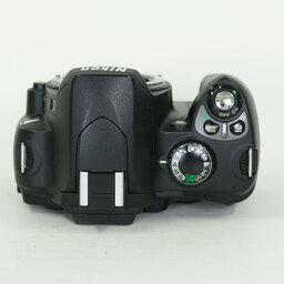Nikon D40 ブラックボディ