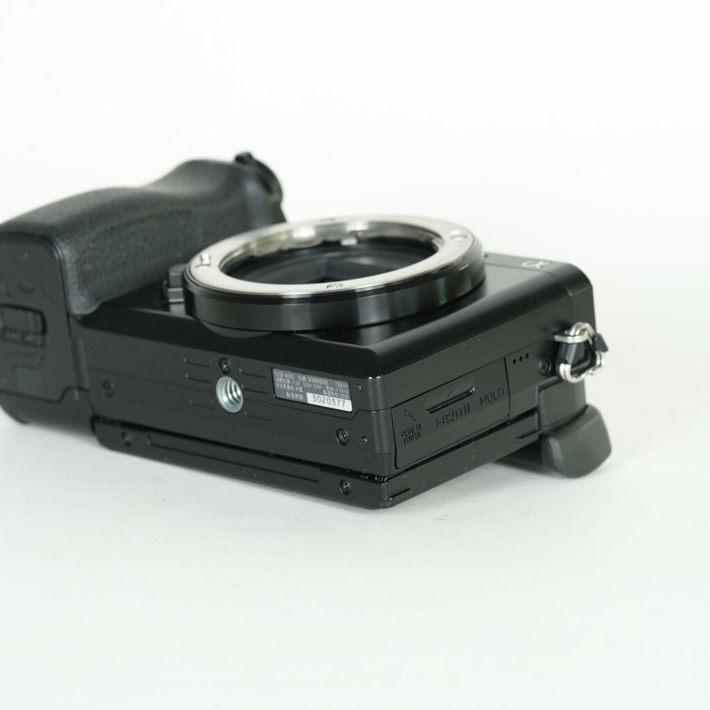 SONY α6100（ILCE-6100）