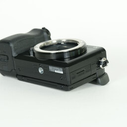 SONY α6100（ILCE-6100）