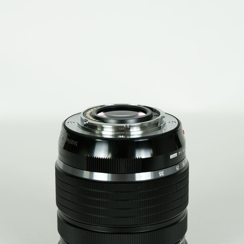 OM SYSTEM M.ZUIKO DIGITAL ED 12-45mm F4.0 PRO   　※OM SYSTEMロゴモデル