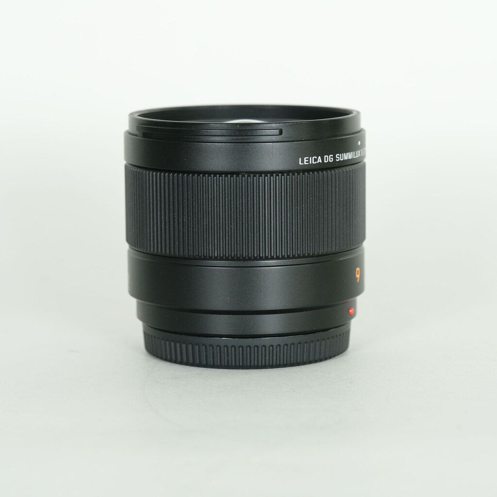 Panasonic LEICA DG SUMMILUX 9mm / F1.7 ASPH.