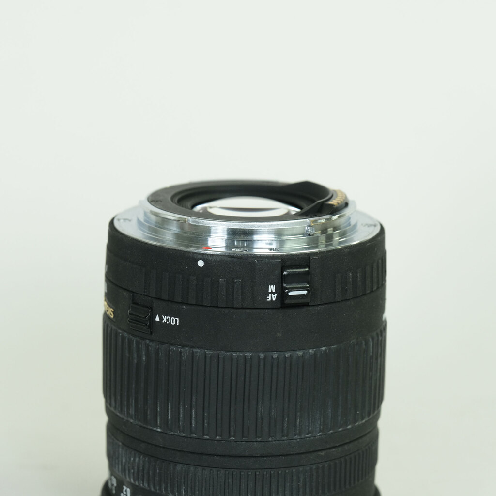 SIGMA 17-50mm F2.8 EX DC OS HSM (キヤノンEF用)