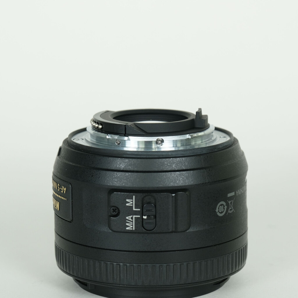 Nikon AF-S DX NIKKOR 35mm f/1.8G